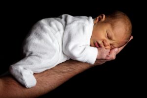 睡眠に効果的なアロマのおすすめは？