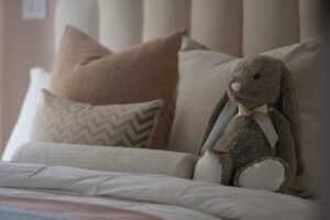 枕の高さを調整して肩こりを改善する方法は？