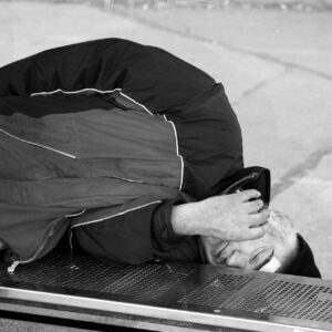 睡眠不足を改善するためにおすすめのグッズは？
